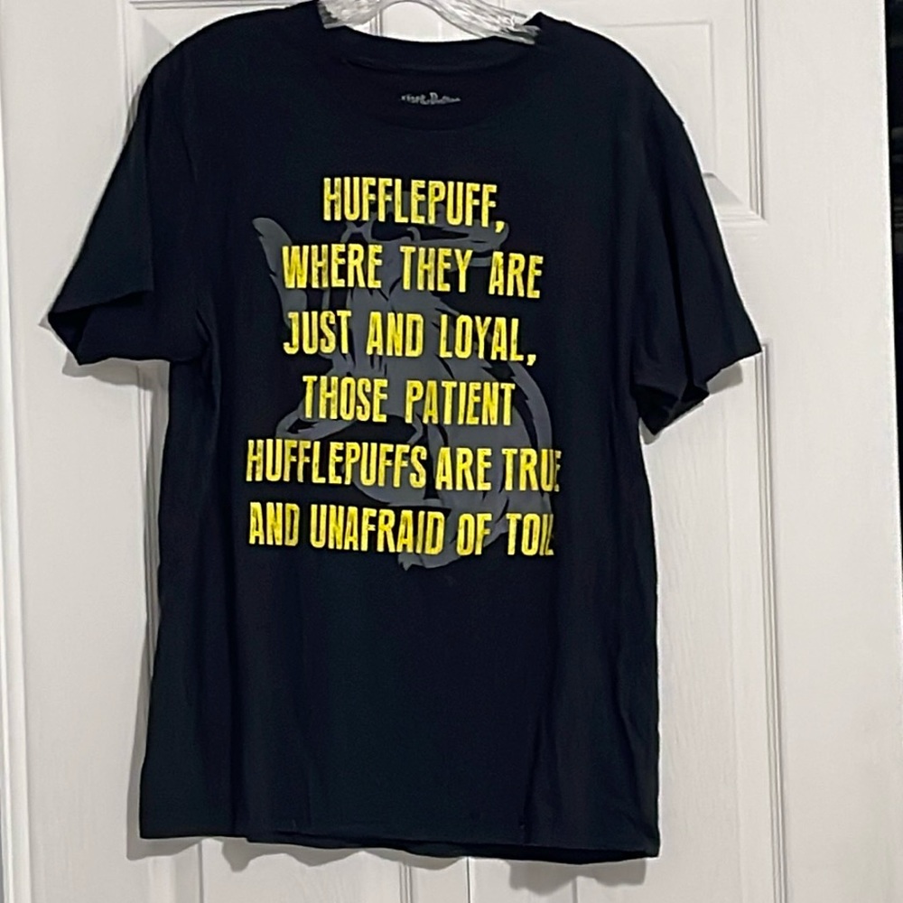Hufflepuff Shirt Size L
